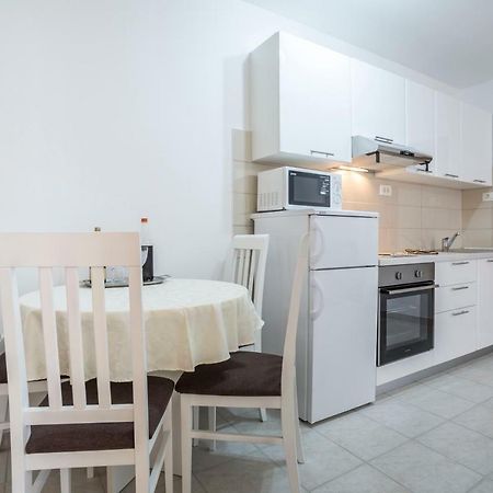 Apartments Bezmalinovic 2 Bol Kültér fotó