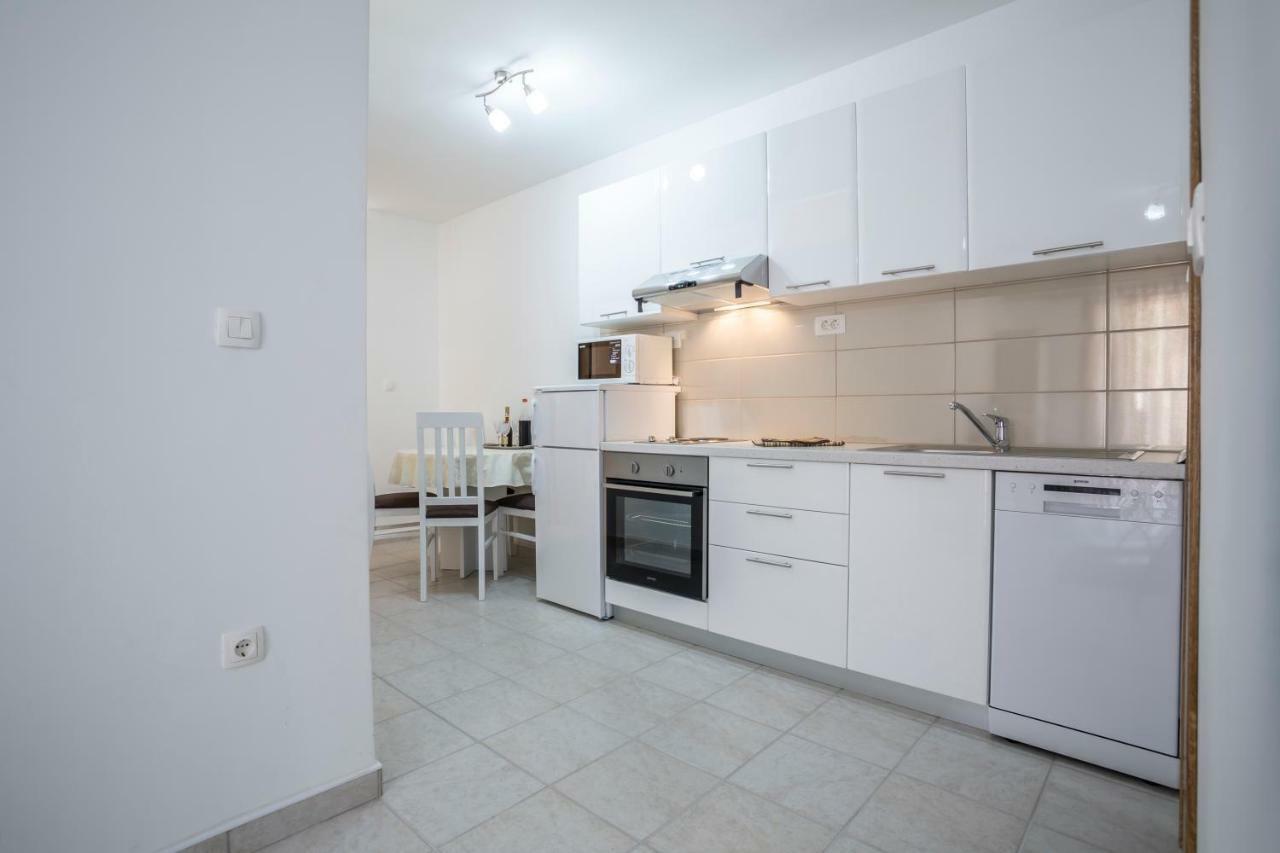 Apartments Bezmalinovic 2 Bol Kültér fotó